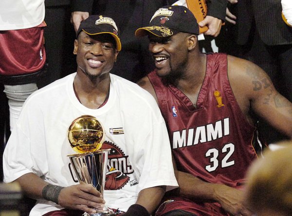 McGrady: Tôi không cần phải là Kobe để giành chức vô địch với O Neal. Wade chứng minh điều này