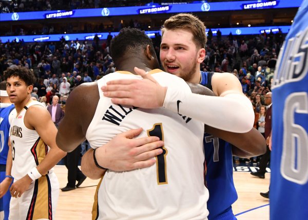 Người truyền thông: Tất cả là vì việc giảm cân. Doncic đã thể hiện ở cấp độ MVP. Zion không có MV và chỉ còn lại chữ P.
