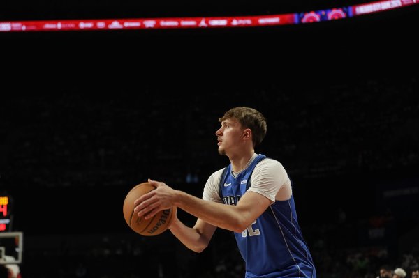 Xu Jingyu: Flagg hoàn toàn là hàng nhập khẩu song song. Uduka nên giới hạn KD không quá 25 phút trong mùa giải thông thường.