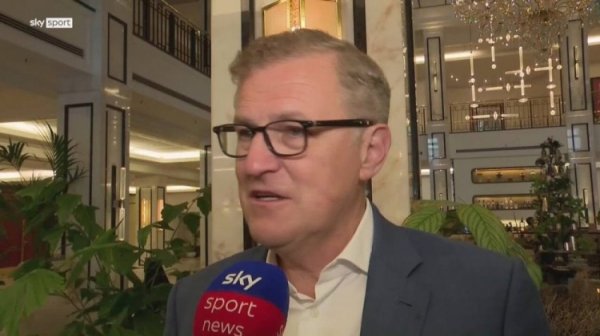 Dressen: Hành động của cảnh sát Paris đã xâm phạm nghiêm trọng đến quyền lợi của người hâm mộ và Bayern sẽ không ngồi yên.