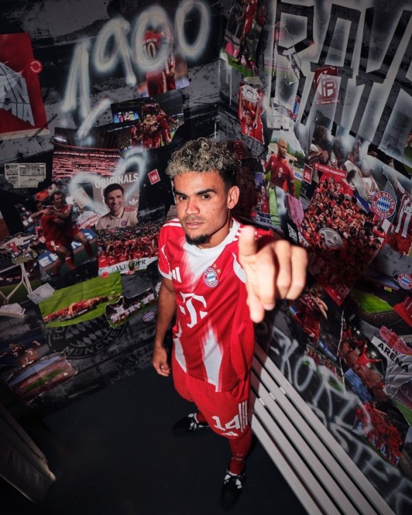 Thật là thiếu máy nổ! Liverpool không gia hạn hợp đồng 70 triệu và để Dias ra đi. Cầu thủ sau ghi 11 bàn giúp Bayern hủy diệt.