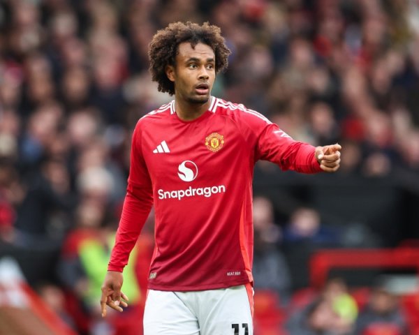 Truyền thông Italy: Roma hy vọng thuê rồi mua Zirkzee vào mùa đông, với phí mua lại từ 25 triệu đến 28 triệu euro