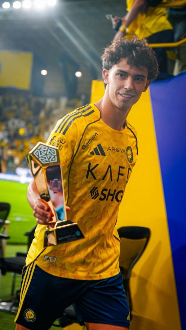 Felix được bầu là cầu thủ xuất sắc nhất trận trong chiến thắng 4-1 của Riyadh trước Vịnh Saihat nhờ thành tích chuyền bóng và sút xa.